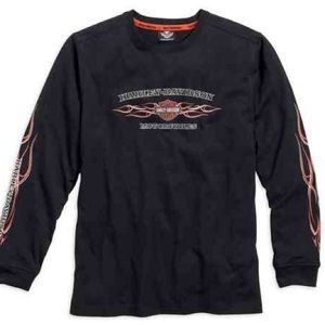 NWT Men’s long sleeve T-shirt
